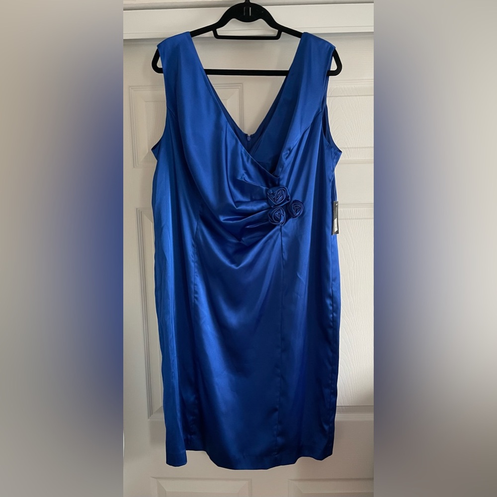 NWT JONES NEW YORK Royal Blue Satin Cocktail Dress With Roses Size Plus 16W